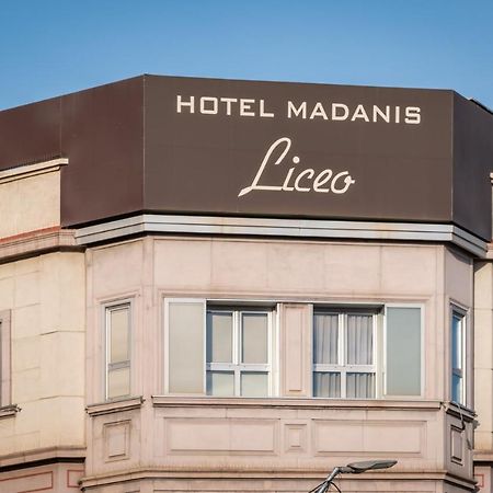 Hotel Madanis Liceo L'Hospitalet de Llobregat Eksteriør billede