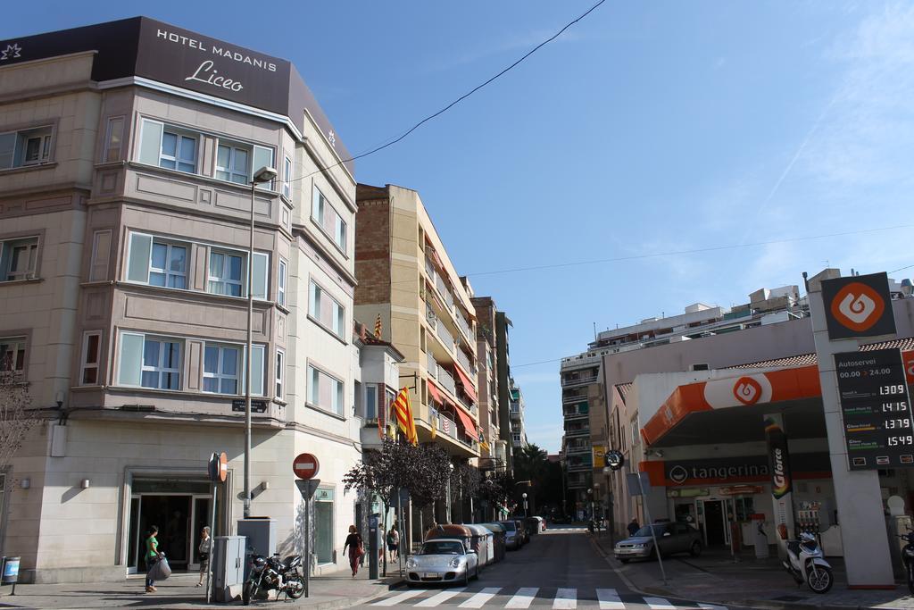 Hotel Madanis Liceo L'Hospitalet de Llobregat Eksteriør billede