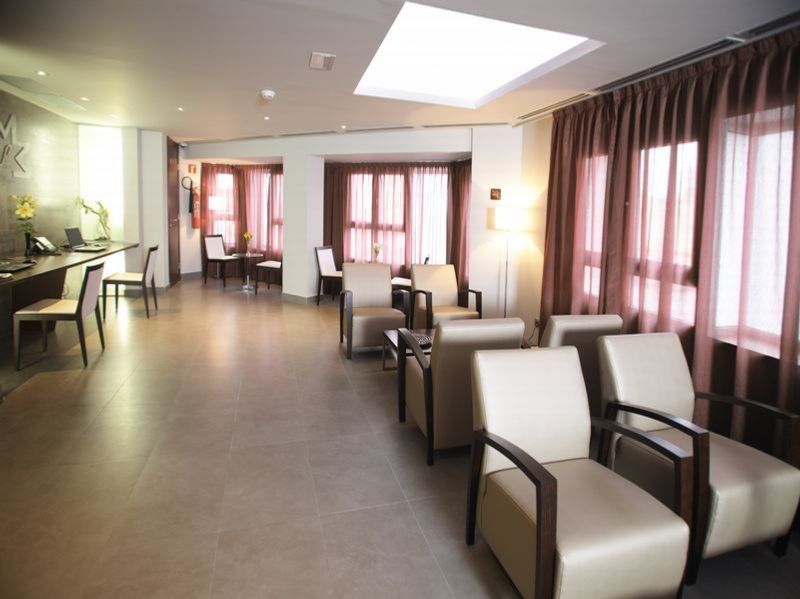 Hotel Madanis Liceo L'Hospitalet de Llobregat Interiør billede